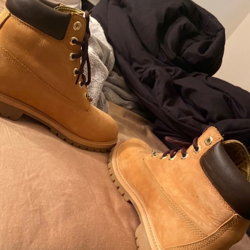 Timberlands - Picture 3 of 5